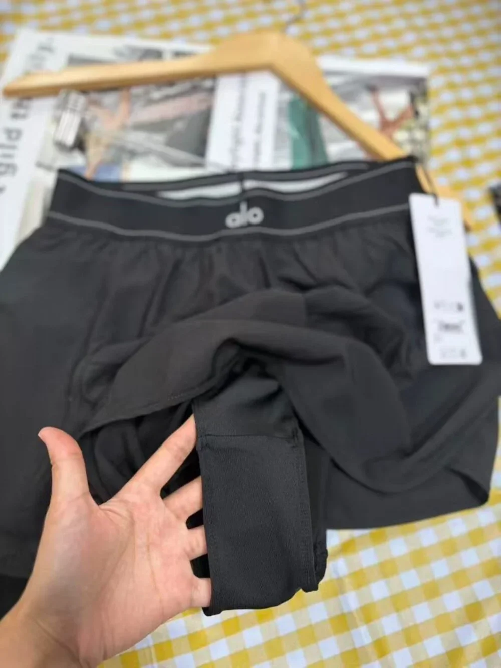👩‍Alo tennis style athletic shorts high waisted black versatile training shorts